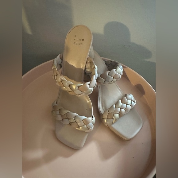 A New Day. Tri-colored Square Toe - Picture 3 of 6